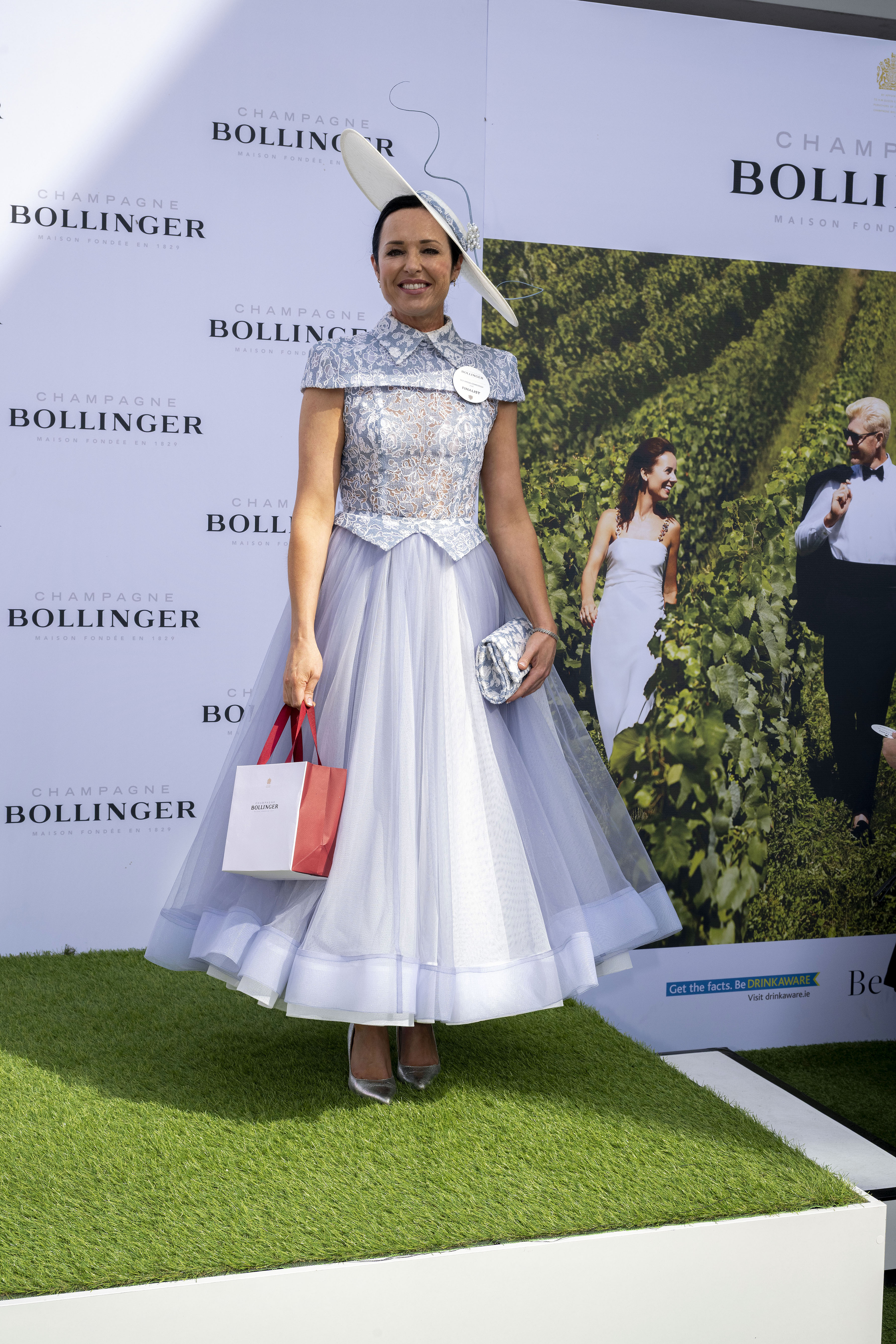 Thursday – Irish Designer wows the Bollinger Best Dressed judges at Punchestown today!